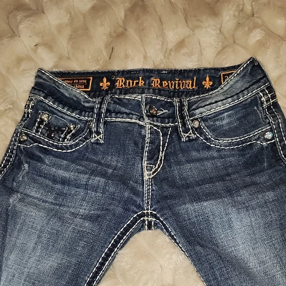 True Religion Blue Jeans - Picture 2 of 6